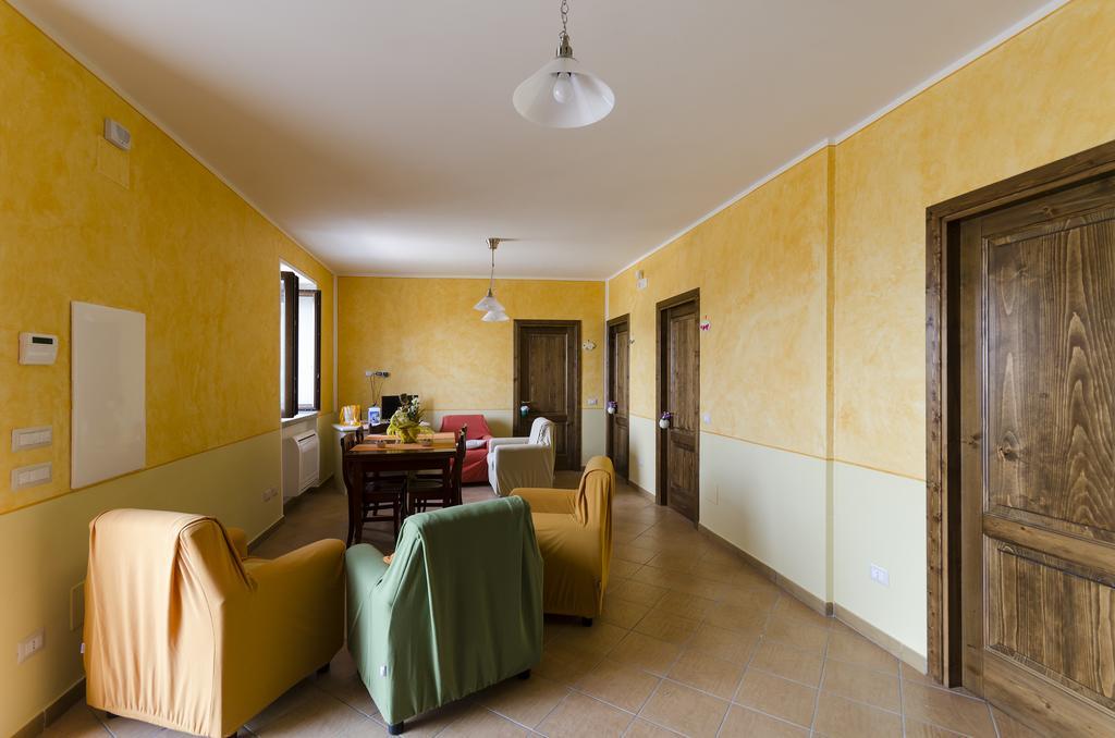Bed and Breakfast Al Casale Dei Nonni Laureana Cilento Exterior foto