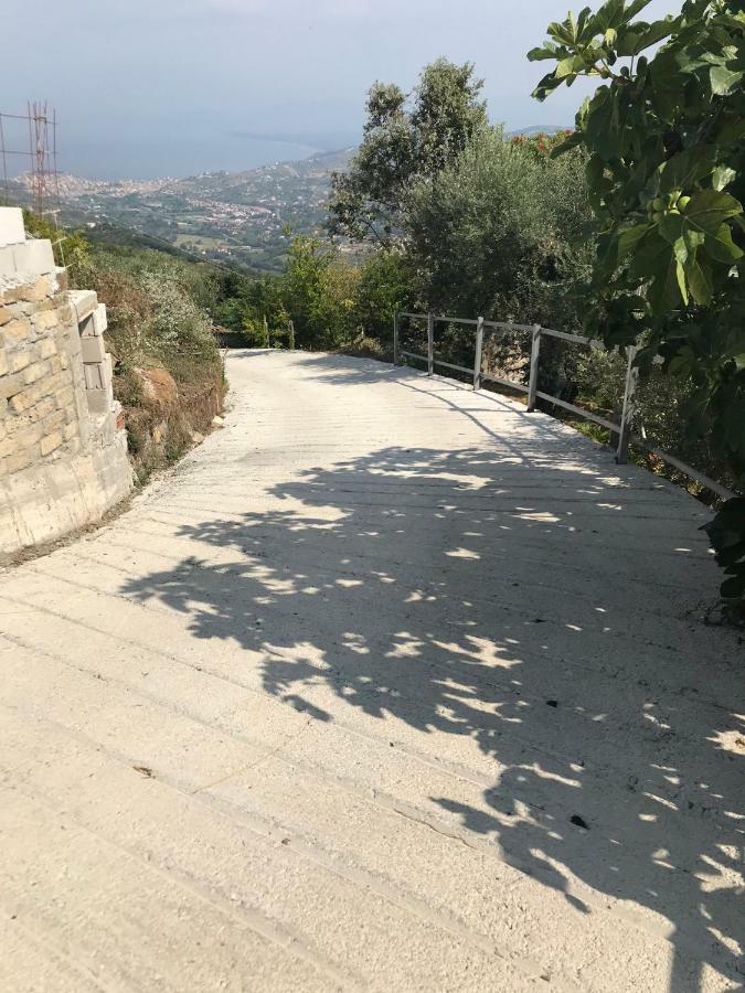 Bed and Breakfast Al Casale Dei Nonni Laureana Cilento Exterior foto